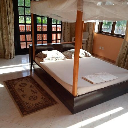 Comfort Guest House Shanzu Bagian luar foto