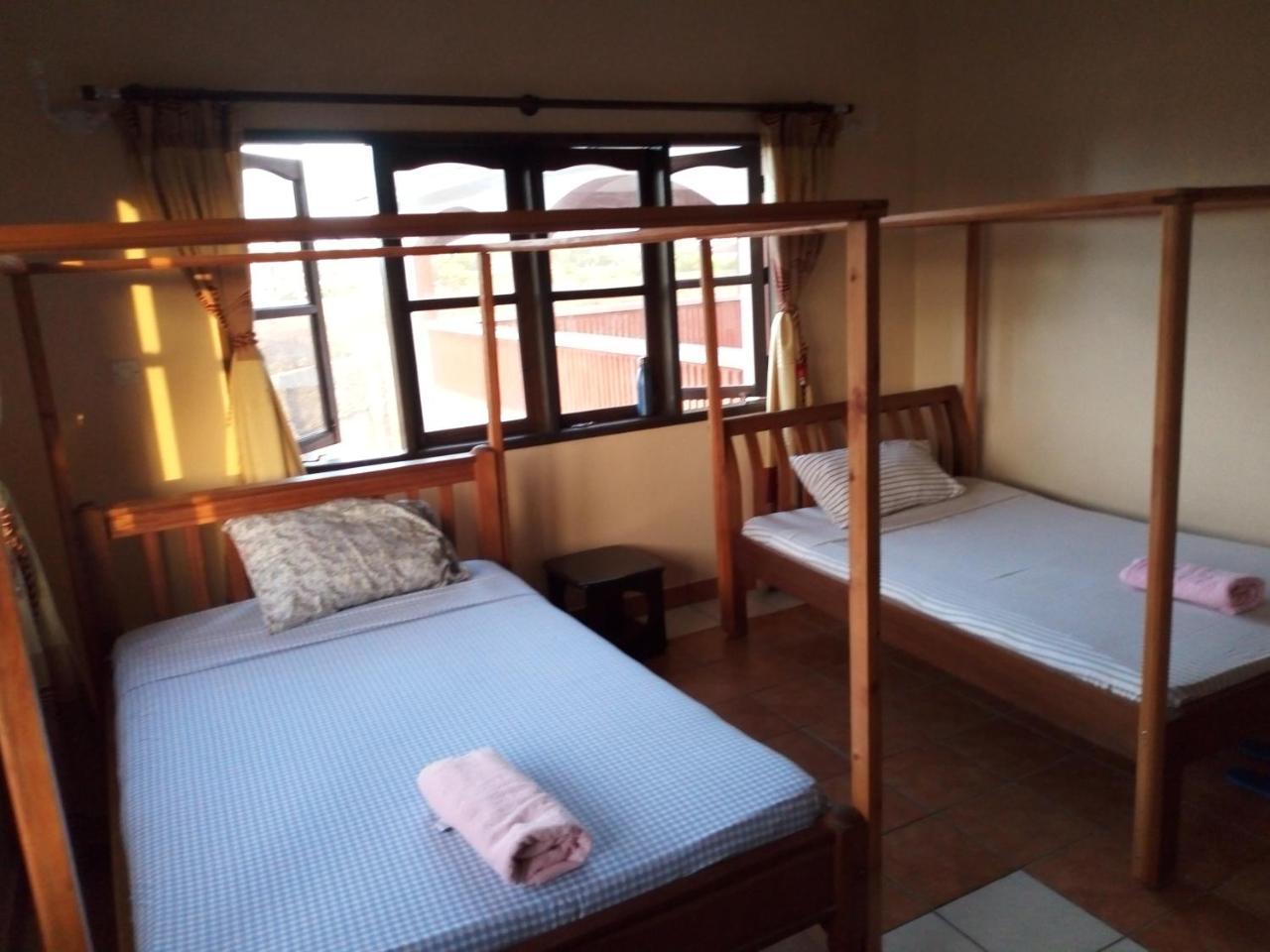 Comfort Guest House Shanzu Bagian luar foto